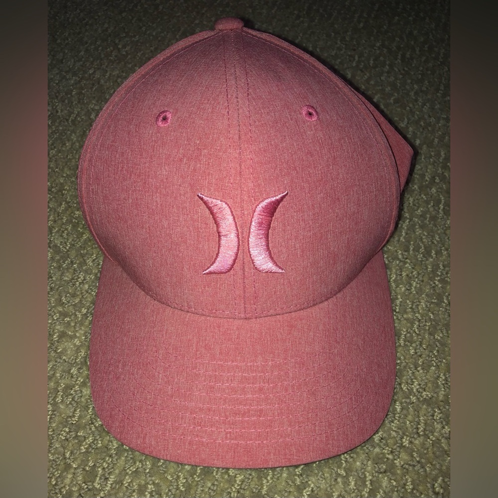 Hurley Pink Logo Baseball Cap in size S-M in new condition